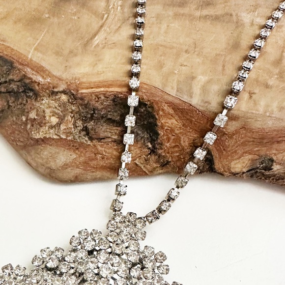 New York & Company silver rhinestone pendant - Picture 3 of 4